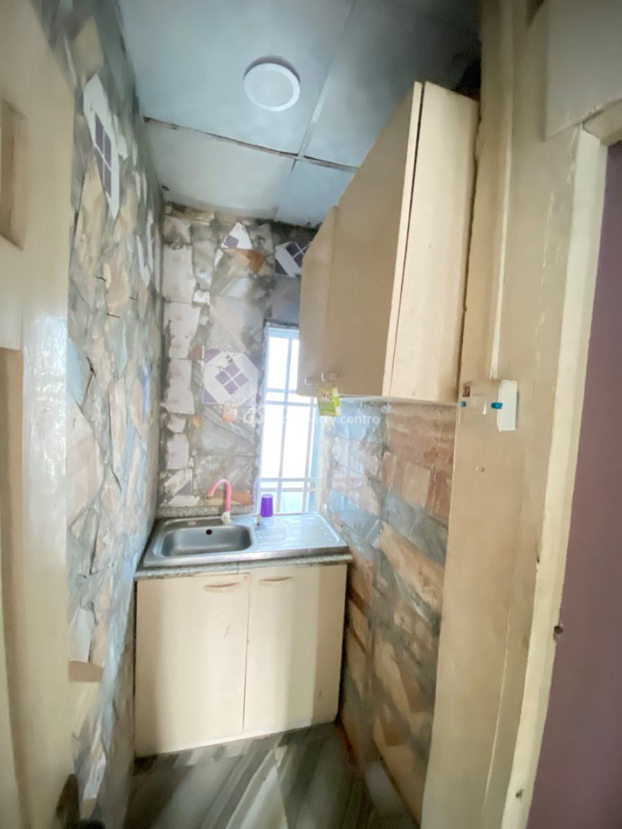 Self Contain, Atlantic View Estate, New Road, Chevron, Lekki, Lagos, Self Contain (single Rooms) for Rent