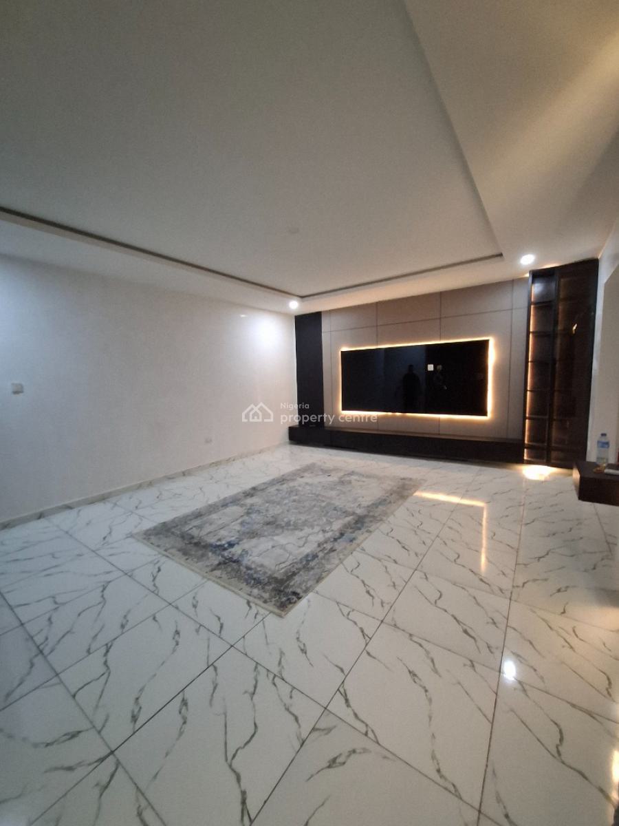 Standard and Serviced Two Bedroom Apartment in a Serene Estate, Guzape District, Abuja, Flat / Apartment for Rent