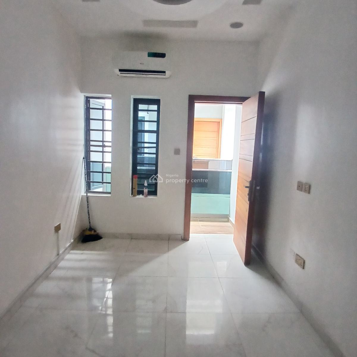 Unbeatable 4 Offer of a  Bedroom Semi-detached Duplex with Bq, Chevron Toll Gate, Orchid Road, Lekki, Lagos, Semi-detached Duplex for Sale