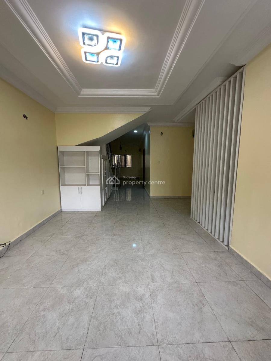 Neatly Built 3bed Terrace Duplex with Bq in Lekki Phase 1, Lekki Phase 1,lekki ,lagos ,nigeria, Lekki Phase 1, Lekki, Lagos, Terraced Duplex for Rent