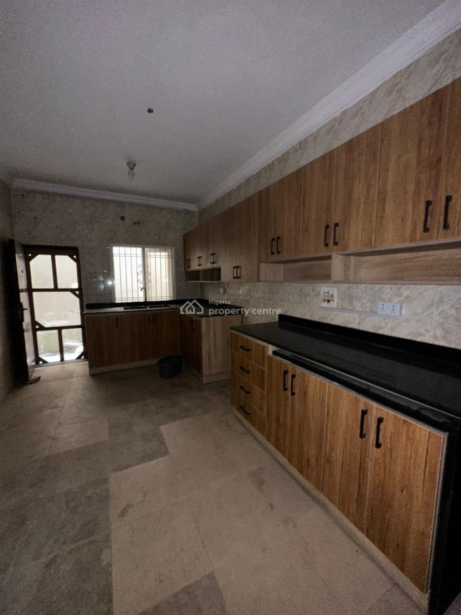 Neatly Built 3bed Terrace Duplex with Bq in Lekki Phase 1, Lekki Phase 1,lekki ,lagos ,nigeria, Lekki Phase 1, Lekki, Lagos, Terraced Duplex for Rent