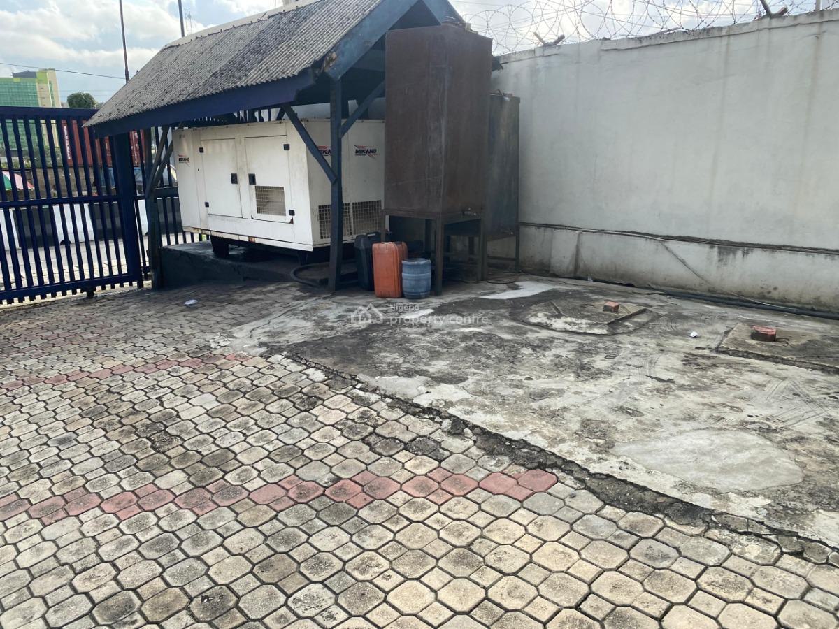 210sqm Open-plan Space  -- Ideal for Office, Showroom, Or Boutique, Ikeja, Lagos, Office Space for Rent