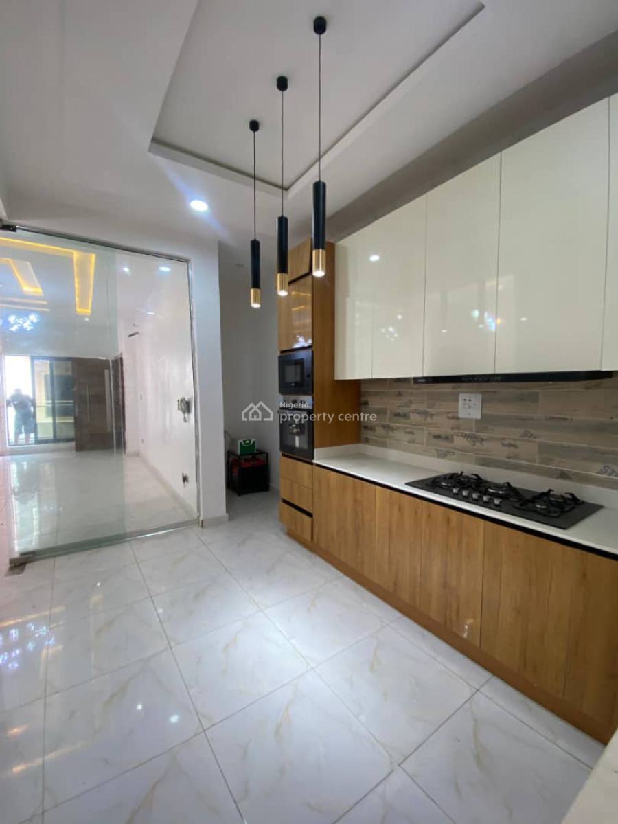 Newly Built 2 Bedroom Apartment with Excellent Facilities, Chevron, Lekki, Lagos, Flat / Apartment for Rent