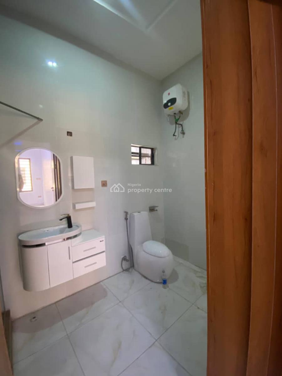 Newly Built 2 Bedroom Apartment with Excellent Facilities, Chevron, Lekki, Lagos, Flat / Apartment for Rent