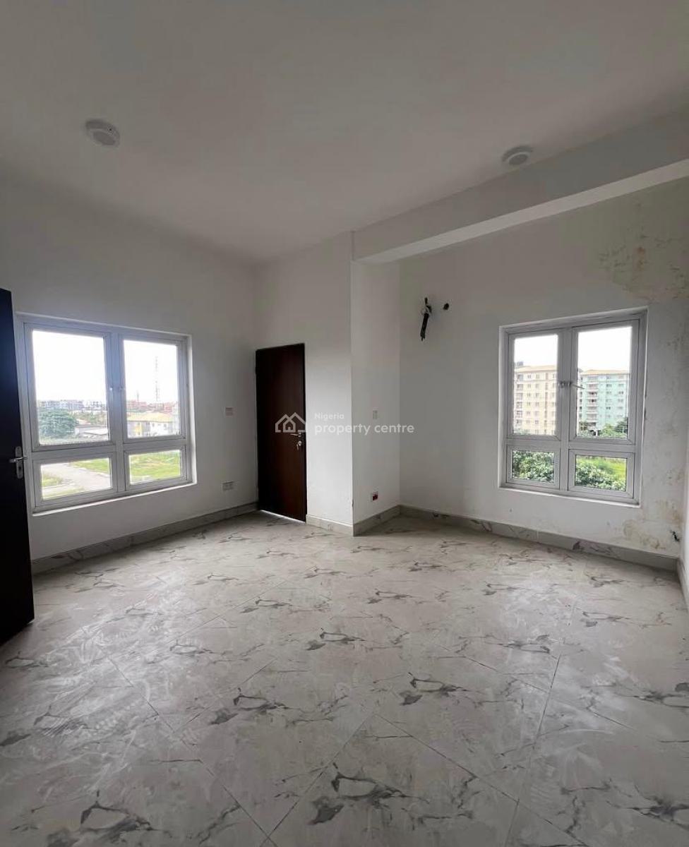 Spacious 3 Bedroom Apartment with Elevator, Ikate, Lekki, Lagos, Flat / Apartment for Rent