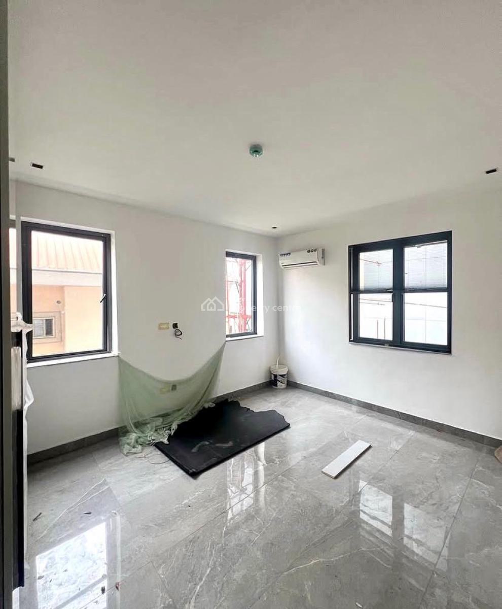 1 Bedroom Apartment with Pool Gym and Elevator, Lekki Phase 1, Lekki, Lagos, Flat / Apartment for Rent