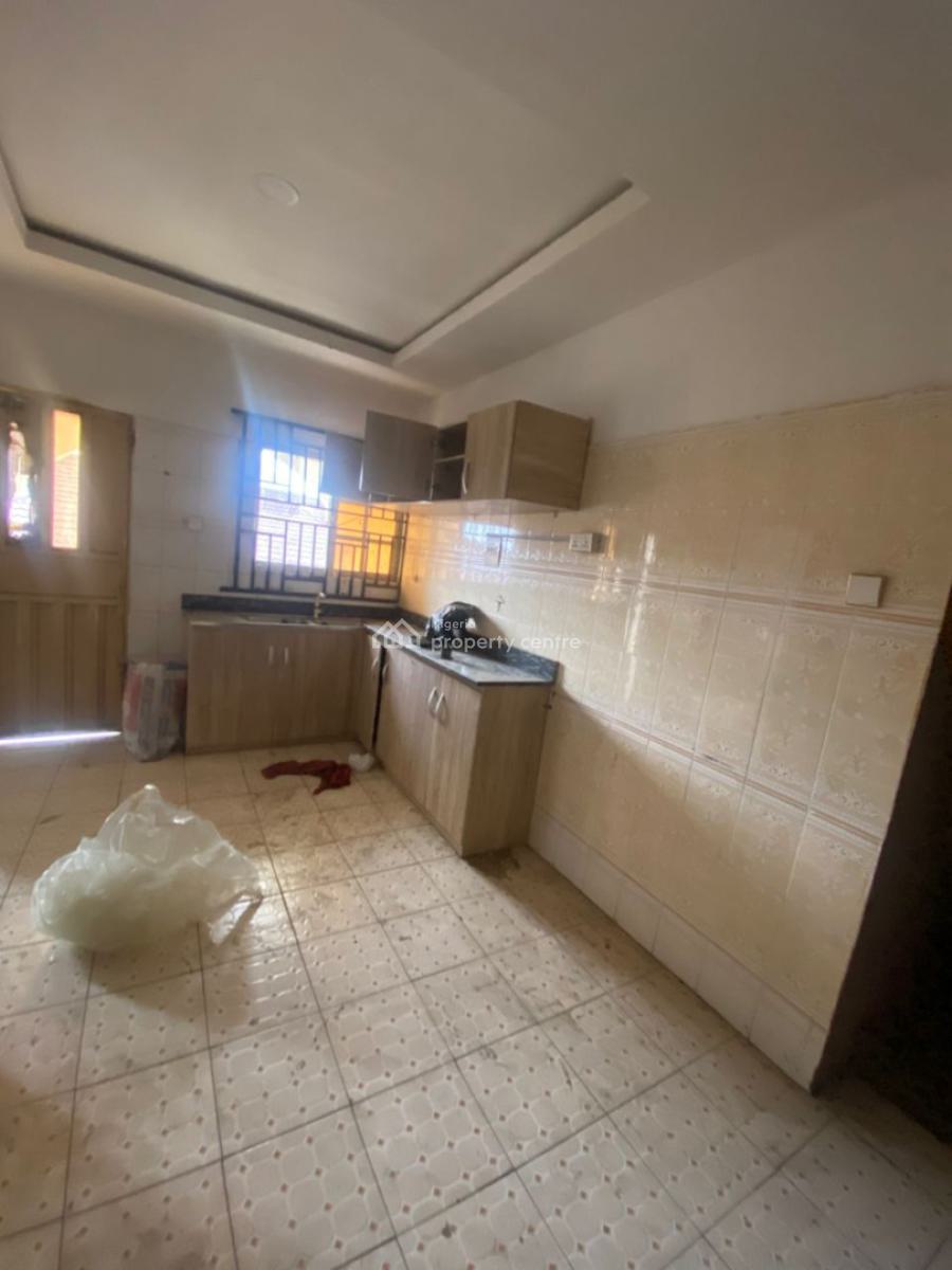 Sharp and Spacious 2 Bedroom in a Call in Estate, Ogidan, Close to Sky Mall, Sangotedo, Ajah, Lagos, Flat / Apartment for Rent