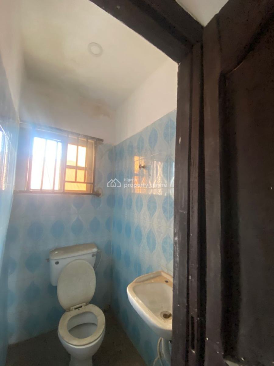 Sharp and Spacious 2 Bedroom in a Call in Estate, Ogidan, Close to Sky Mall, Sangotedo, Ajah, Lagos, Flat / Apartment for Rent