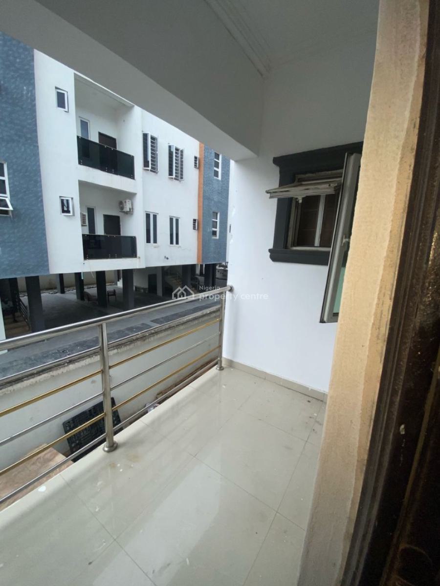 Spacious Studio Apartment in an Estate, Agungi, Lekki, Lagos, Self Contain (single Rooms) for Rent