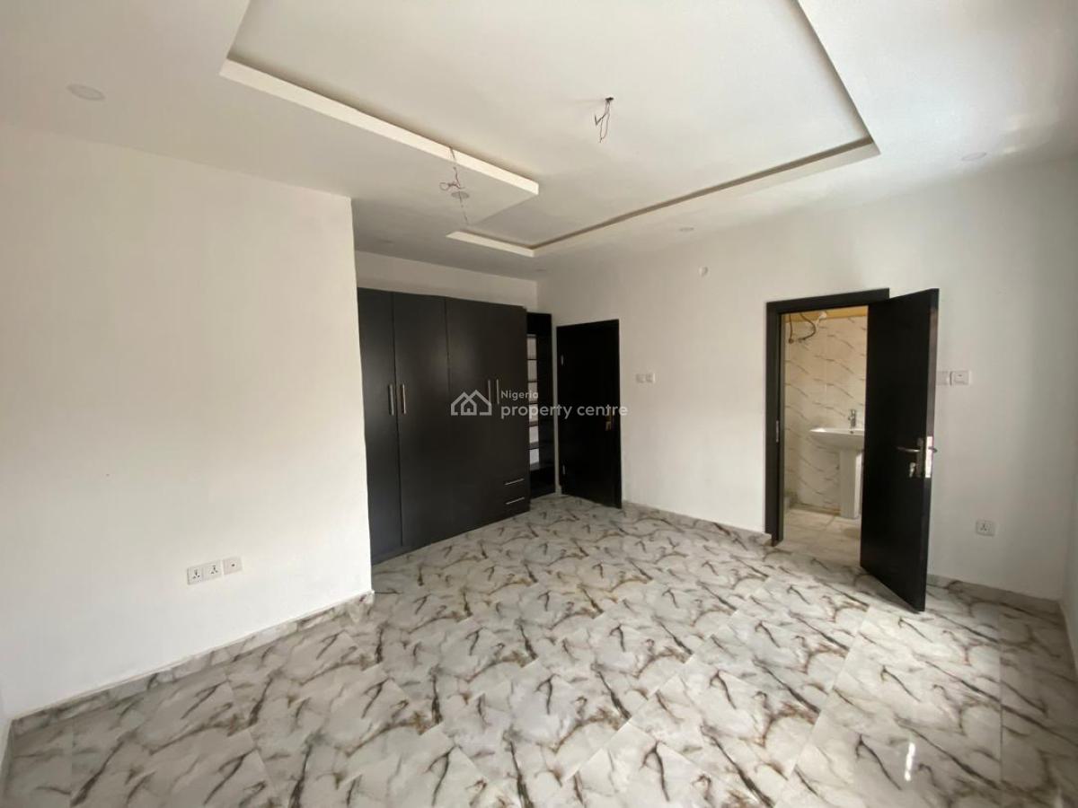 Newly Built 3 Bedroom Apartment in Yaba, Yaba, Lagos, Flat / Apartment for Sale
