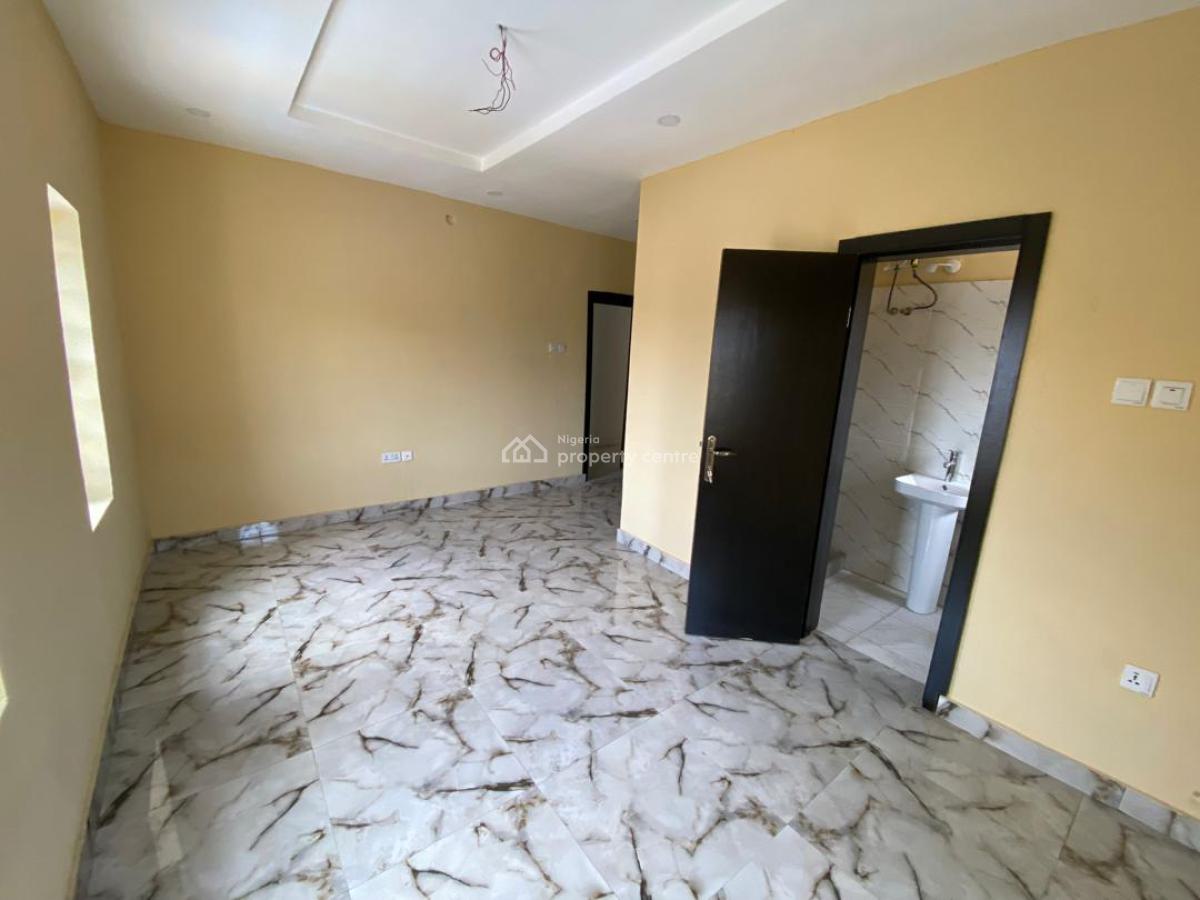 Newly Built 3 Bedroom Apartment in Yaba, Yaba, Lagos, Flat / Apartment for Sale