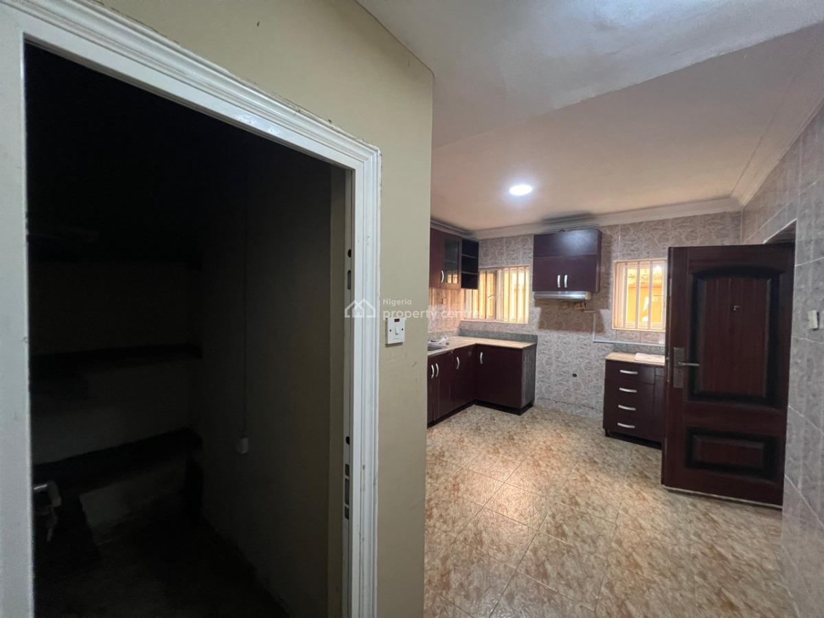 ē Bedroom Apartment, Lekki Phase 1, Lekki, Lagos, Flat / Apartment for Rent