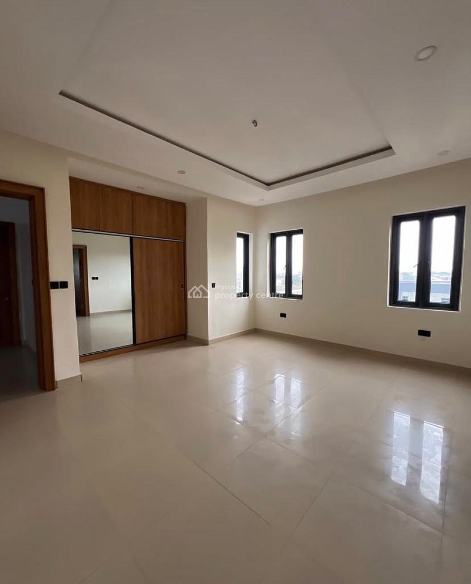 1 Bedroom Apartment with Elevator, Lekki Phase 1, Lekki, Lagos, Flat / Apartment for Rent