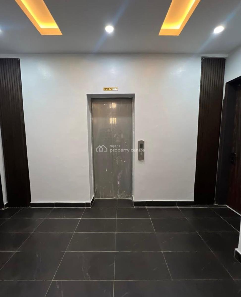 1 Bedroom Apartment with Elevator, Lekki Phase 1, Lekki, Lagos, Flat / Apartment for Rent