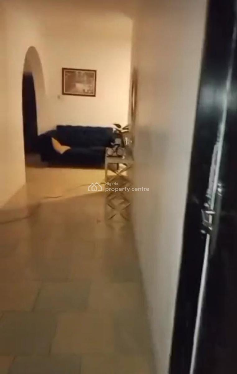 Spacious 2 Bedroom Flat, Idado, Lekki, Lagos, Flat / Apartment for Rent