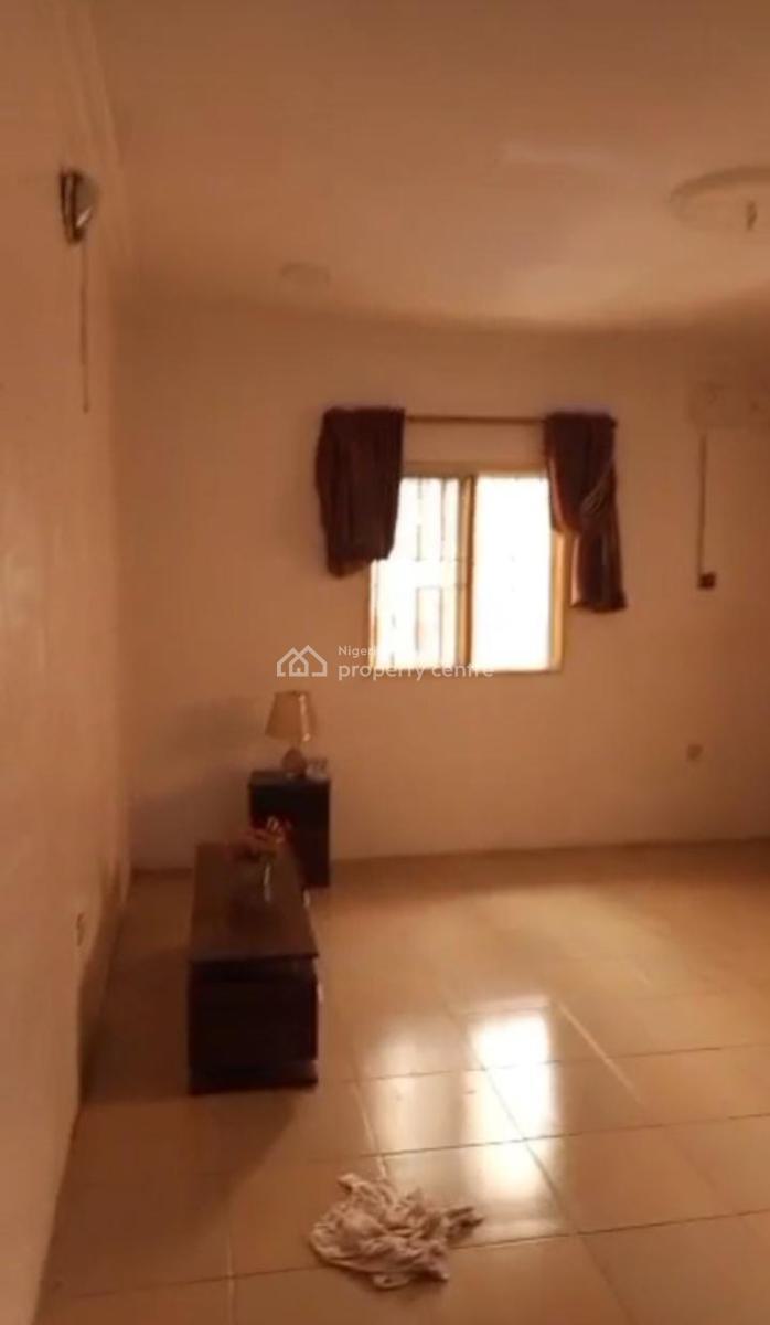 Spacious 2 Bedroom Flat, Idado, Lekki, Lagos, Flat / Apartment for Rent