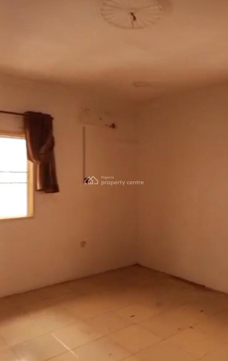 Spacious 2 Bedroom Flat, Idado, Lekki, Lagos, Flat / Apartment for Rent