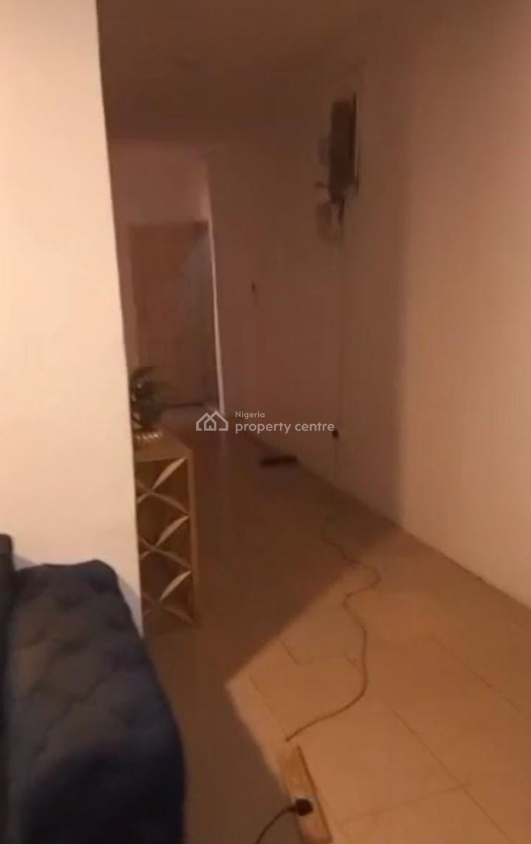 Spacious 2 Bedroom Flat, Idado, Lekki, Lagos, Flat / Apartment for Rent