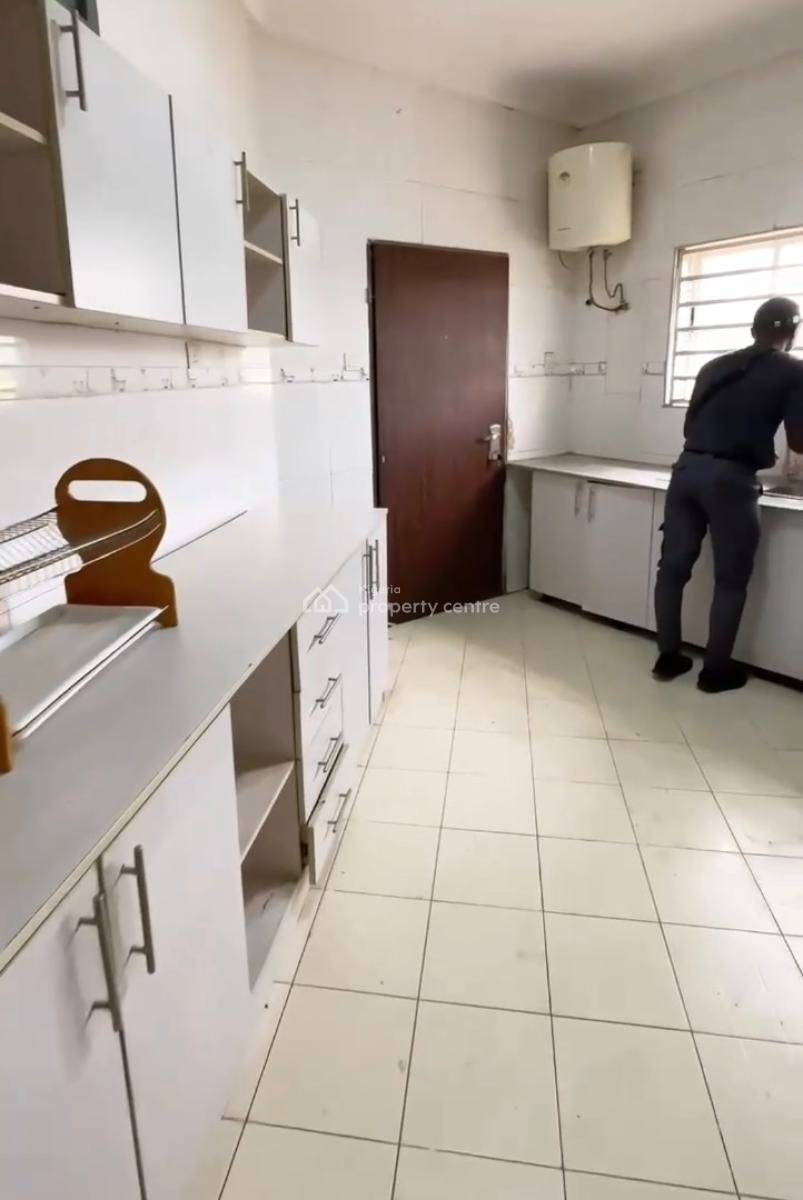 2 Bedroom Fully Furnished and Serviced with Generator, Jabi Main( By Gtb), Jabi, Abuja, Flat / Apartment for Rent