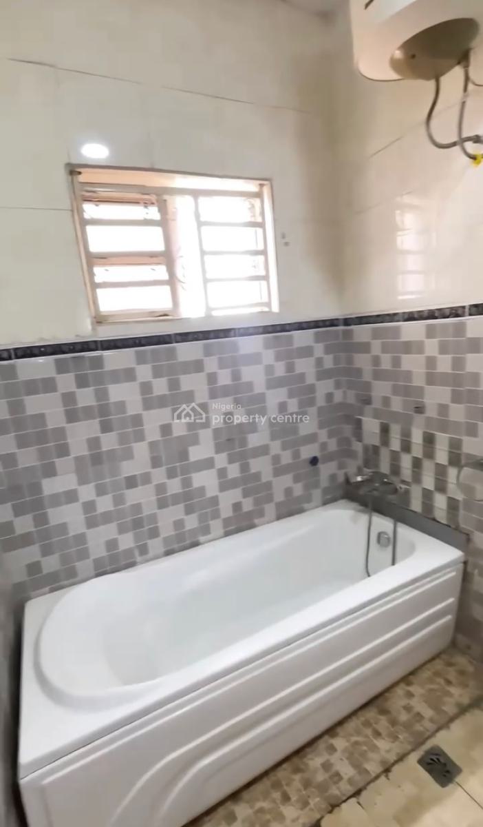 2 Bedroom Fully Furnished and Serviced with Generator, Jabi Main( By Gtb), Jabi, Abuja, Flat / Apartment for Rent