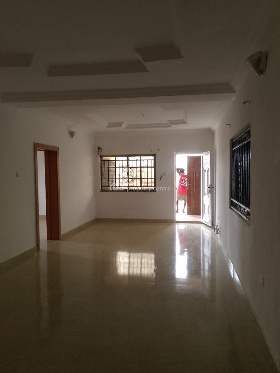 Very Spacious and Clean 3bedroom, Ilaje Mobile Road, Ajah, Lagos, Flat / Apartment for Rent