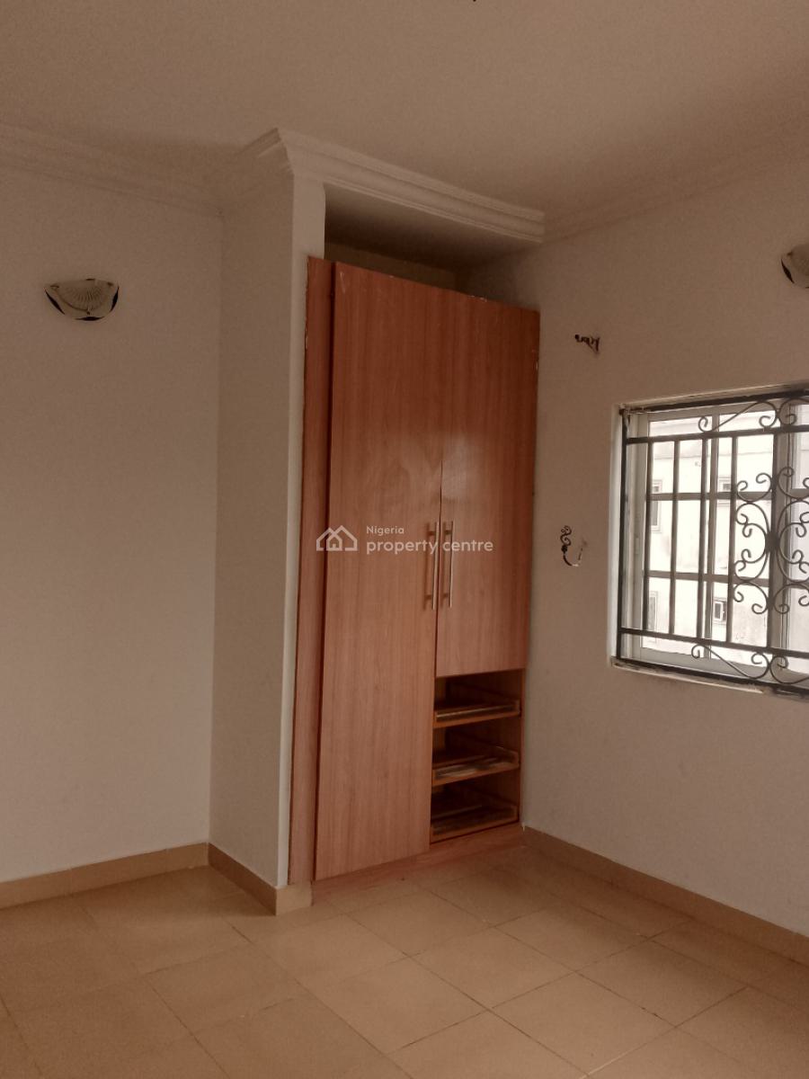 Very Spacious and Clean 3bedroom, Ilaje Mobile Road, Ajah, Lagos, Flat / Apartment for Rent