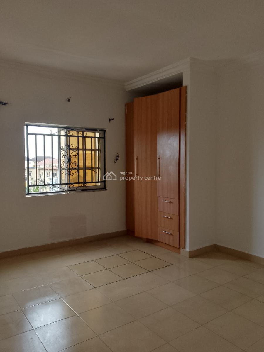 Very Spacious and Clean 3bedroom, Ilaje Mobile Road, Ajah, Lagos, Flat / Apartment for Rent