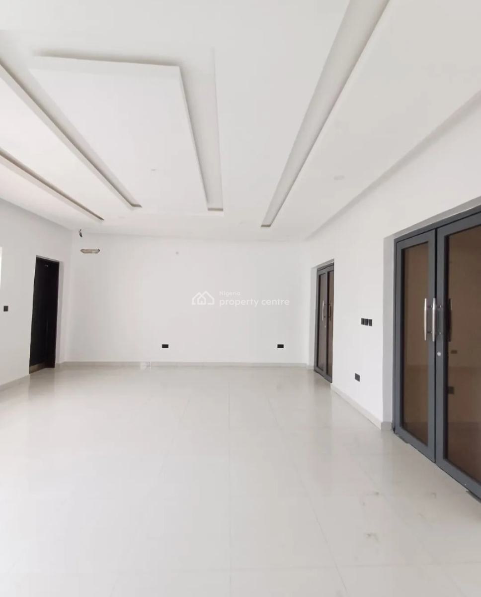 Tastefully Finished Serviced Penthouse 2 Bedroom Flat with a Room Bq, Lekki Phase 1, Lekki, Lagos, Flat / Apartment for Rent