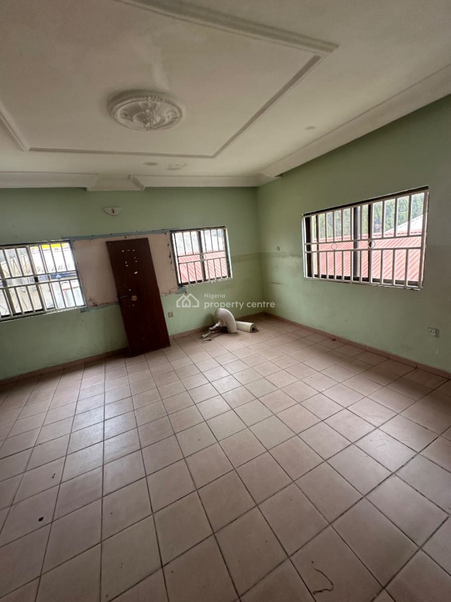 a Standard One Room Self Contain Apartment in a Decent Location, Not Far From Crush Cafe 1st Avenue, Gwarinpa, Abuja, Self Contain (single Rooms) for Rent