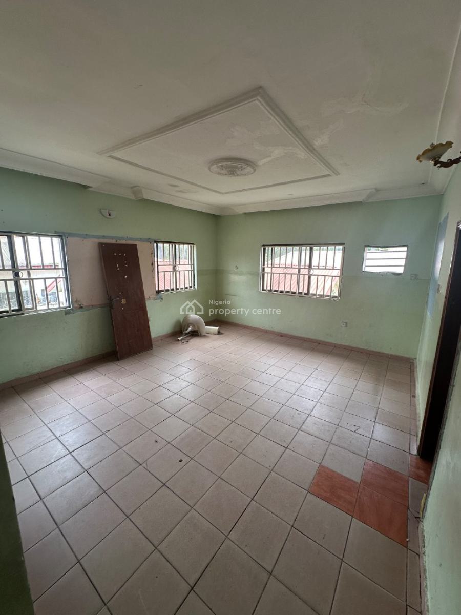 a Standard One Room Self Contain Apartment in a Decent Location, Not Far From Crush Cafe 1st Avenue, Gwarinpa, Abuja, Self Contain (single Rooms) for Rent