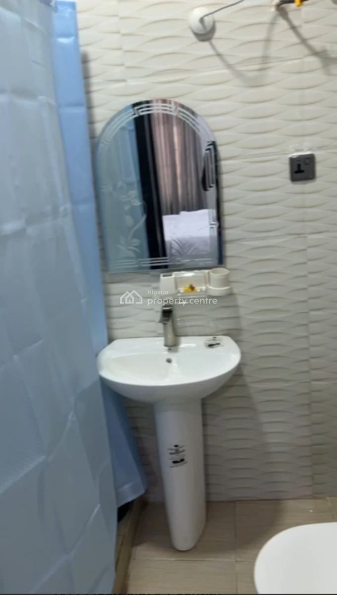 Enjoy Luxury, Comfort, and Convenience in a Spacious 3-bedroom Apartment, Ikeja Gra, Ikeja, Lagos, Flat / Apartment Short Let
