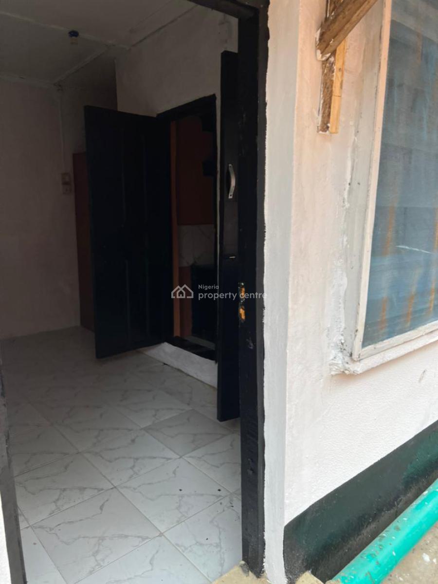Self Contain Room, Adeniran Ogunsaya, Surulere, Lagos, Self Contain (single Rooms) for Rent