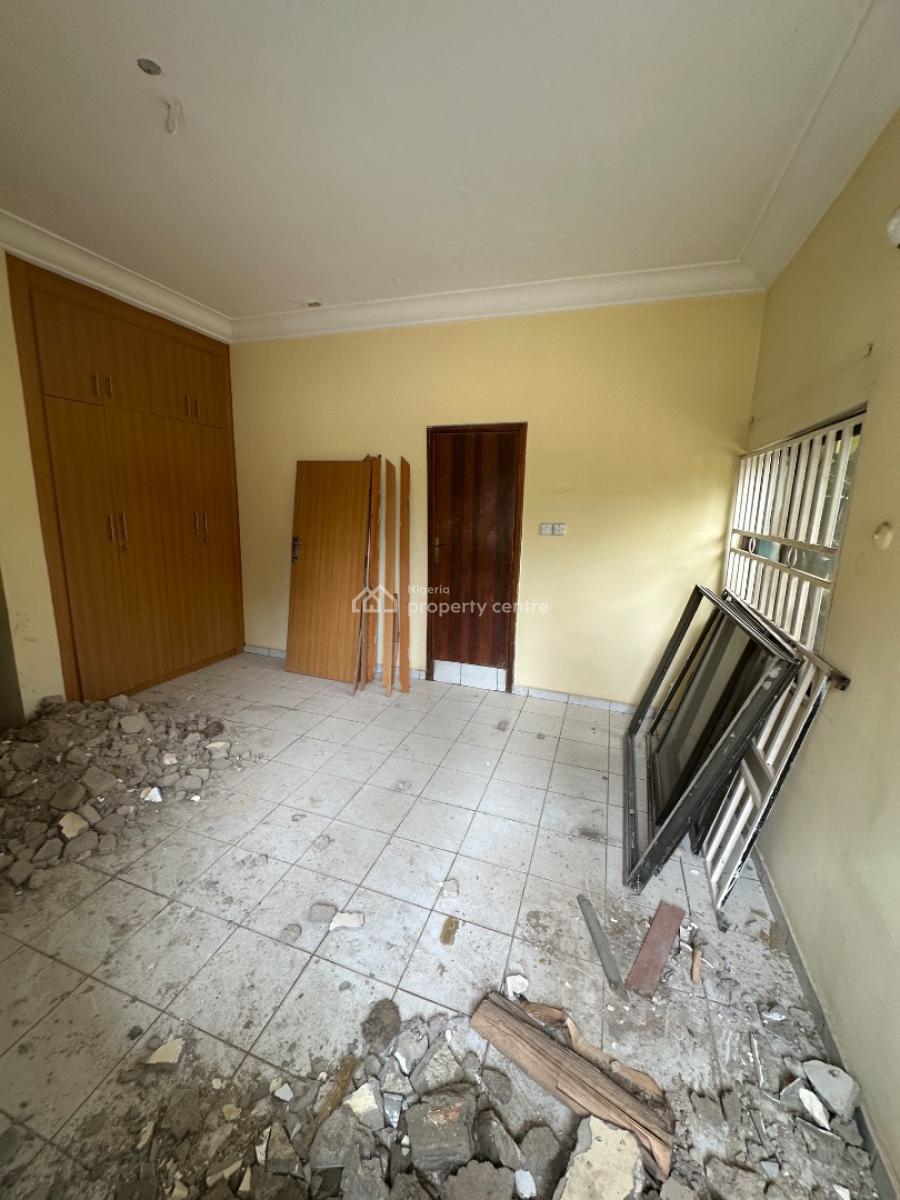 a Standard One Room Self Contain Apartment in a Decent Environment, First Avenue, Gwarinpa, Abuja, Self Contain (single Rooms) for Rent