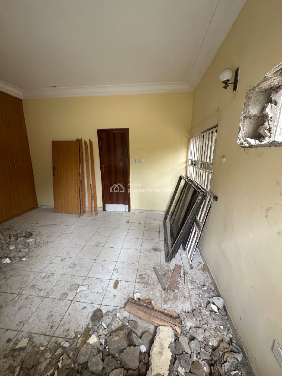 a Standard One Room Self Contain Apartment in a Decent Environment, First Avenue, Gwarinpa, Abuja, Self Contain (single Rooms) for Rent