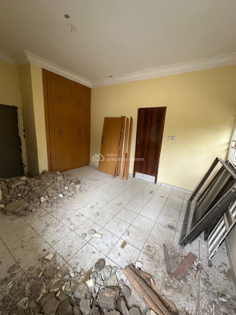 a Standard One Room Self Contain Apartment in a Decent Environment, First Avenue, Gwarinpa, Abuja, Self Contain (single Rooms) for Rent