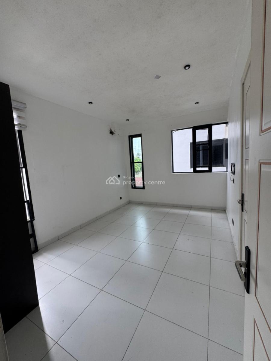 Well Maintained 3 Bedroom Maisonette, Ologolo, Lekki, Lagos, Detached Duplex for Rent