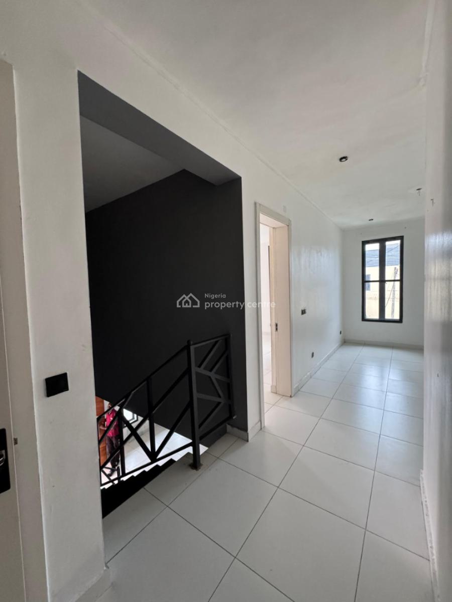 Well Maintained 3 Bedroom Maisonette, Ologolo, Lekki, Lagos, Detached Duplex for Rent