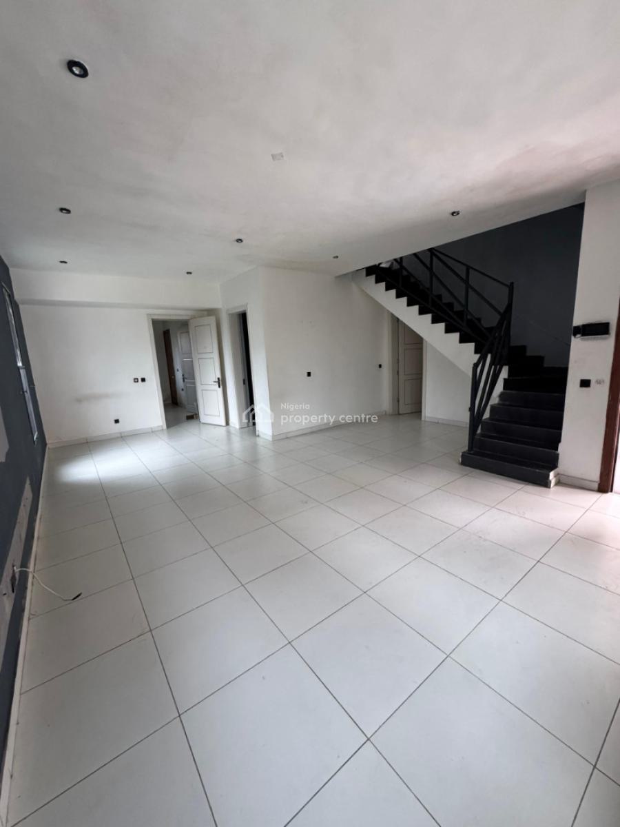 Well Maintained 3 Bedroom Maisonette, Ologolo, Lekki, Lagos, Detached Duplex for Rent