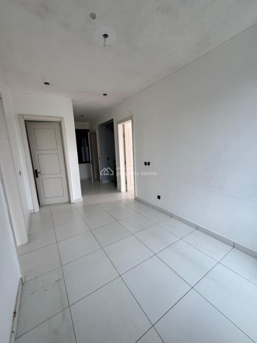 Well Maintained 3 Bedroom Maisonette, Ologolo, Lekki, Lagos, Detached Duplex for Rent