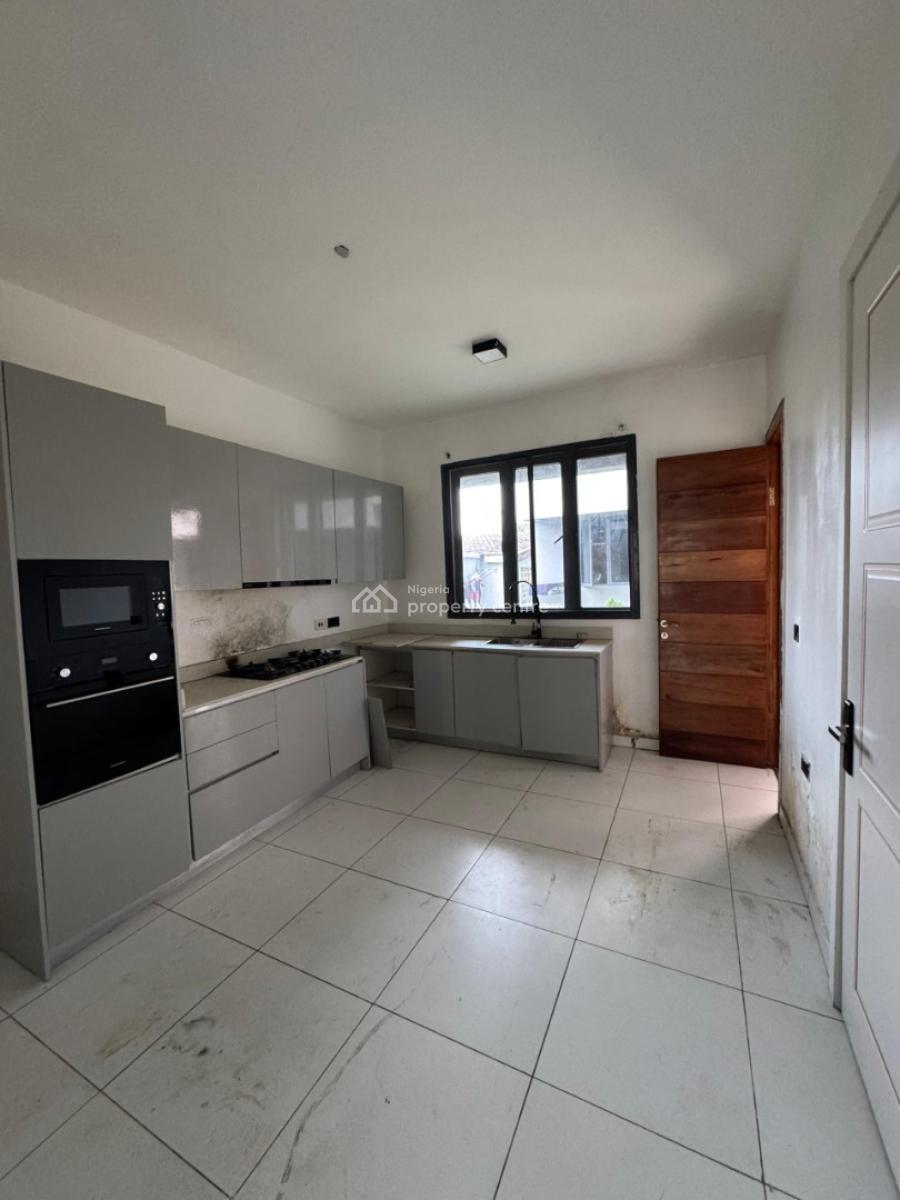 Well Maintained 3 Bedroom Maisonette, Ologolo, Lekki, Lagos, Detached Duplex for Rent