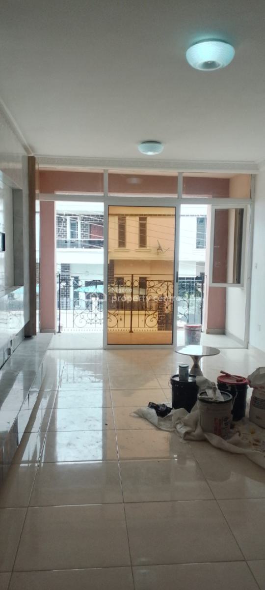a Spacious 3 Bedroom Apartment, Chevron Drive Chevy View Estate, Lekki, Lagos, Flat / Apartment for Rent