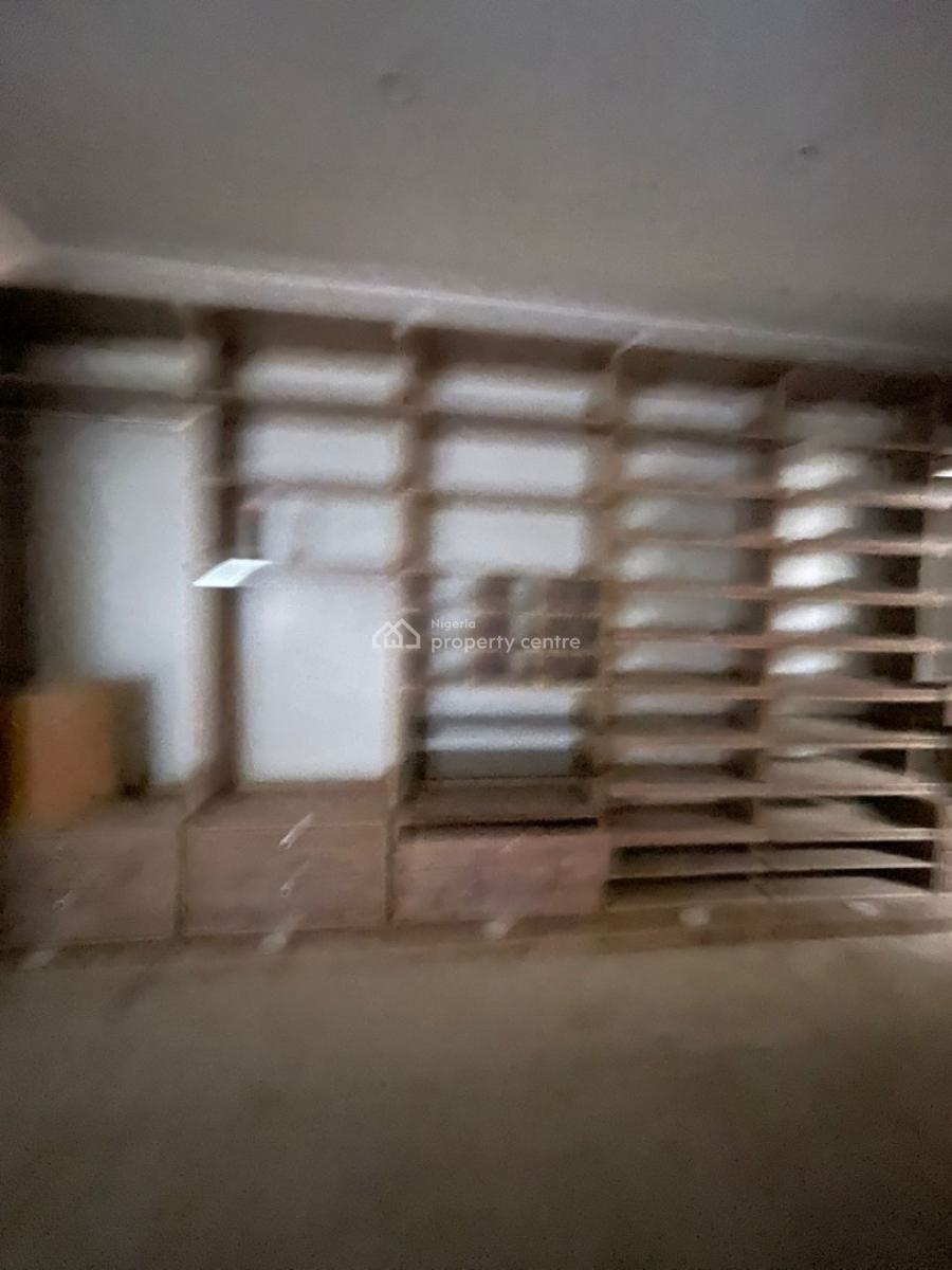 Luxury 3 Bedroom Maisonette Penthouse, Cadogan Estate, Osapa, Lekki, Lagos, Flat / Apartment for Rent