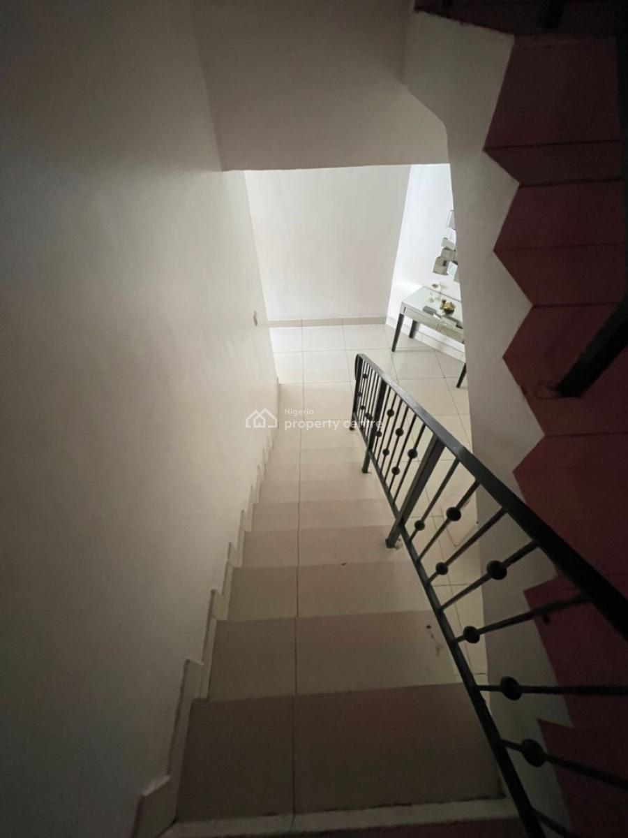 Luxury 3 Bedroom Maisonette Penthouse, Cadogan Estate, Osapa, Lekki, Lagos, Flat / Apartment for Rent