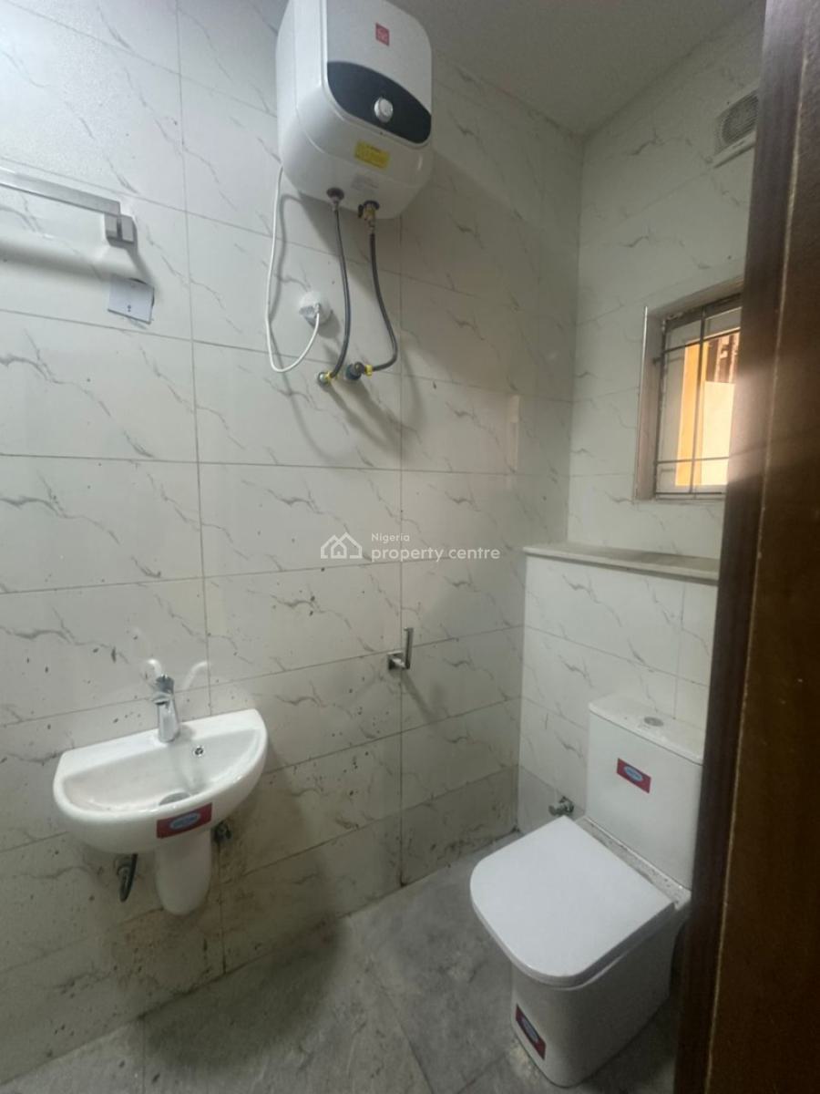 Standard Renovated 4 Bedrooms Semi Detached House with En-suite Bq, Oniru, Victoria Island (vi), Lagos, Semi-detached Duplex for Sale