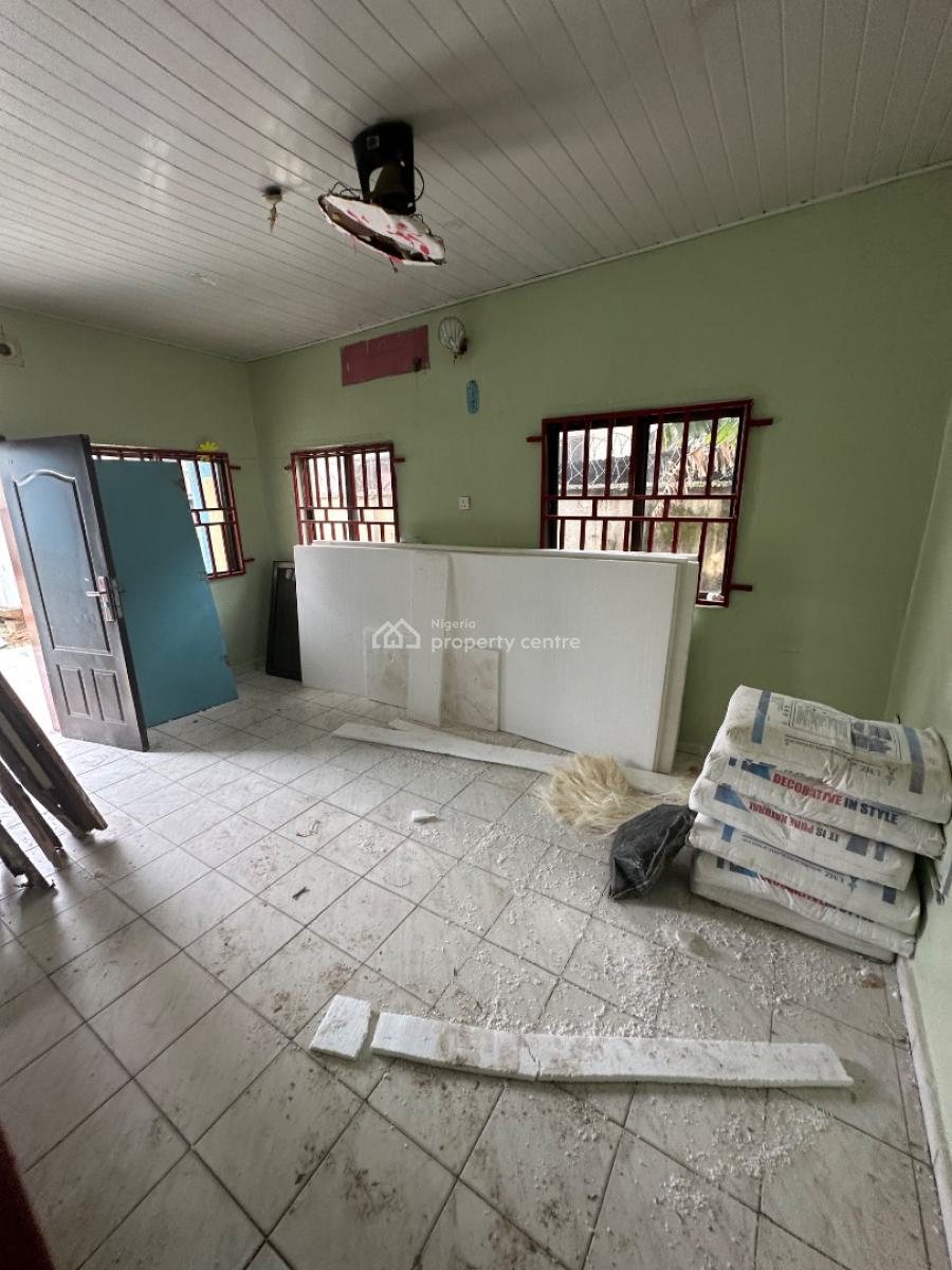 Two Bedroom Apartment in a Decent Neighborhood, First Avenue Around Crush Cafe, Gwarinpa, Abuja, Flat / Apartment for Rent