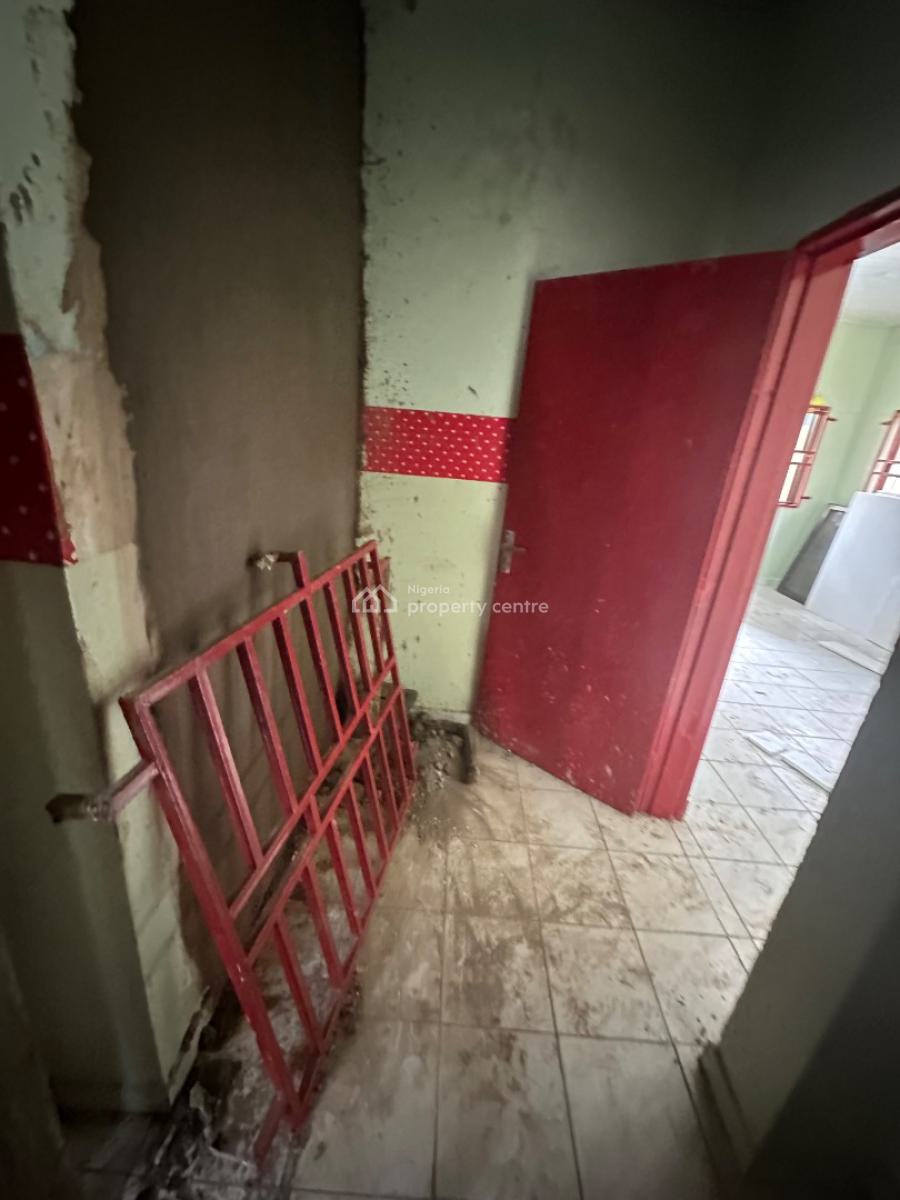 Two Bedroom Apartment in a Decent Neighborhood, First Avenue Around Crush Cafe, Gwarinpa, Abuja, Flat / Apartment for Rent