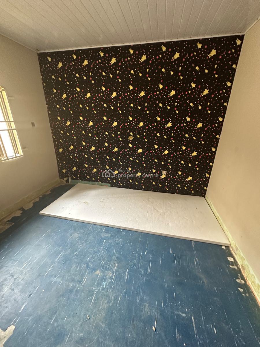 Two Bedroom Apartment in a Decent Neighborhood, First Avenue Around Crush Cafe, Gwarinpa, Abuja, Flat / Apartment for Rent
