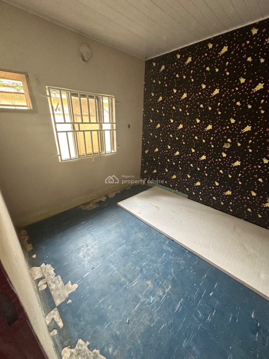 Two Bedroom Apartment in a Decent Neighborhood, First Avenue Around Crush Cafe, Gwarinpa, Abuja, Flat / Apartment for Rent