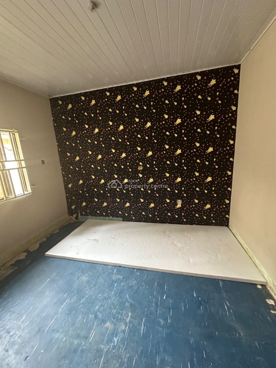 Two Bedroom Apartment in a Decent Neighborhood, First Avenue Around Crush Cafe, Gwarinpa, Abuja, Flat / Apartment for Rent