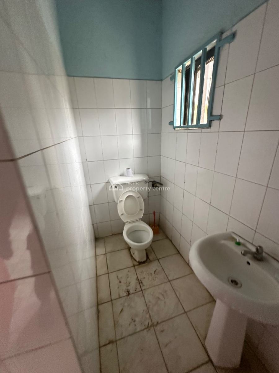 Two Bedroom Apartment in a Decent Neighborhood, First Avenue Around Crush Cafe, Gwarinpa, Abuja, Flat / Apartment for Rent